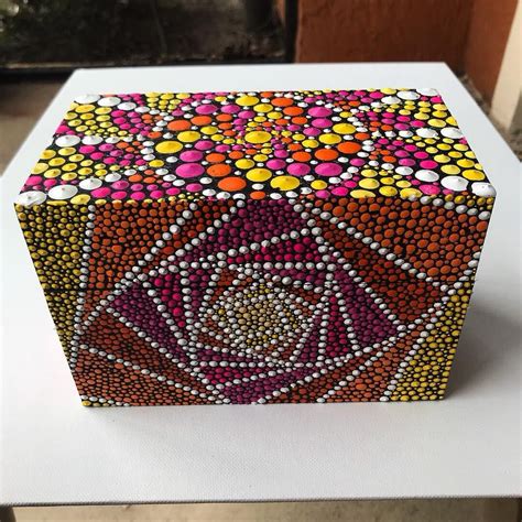 Puntillismo Dot Art Point To Point Art Boxes Dot Painting Dots Art