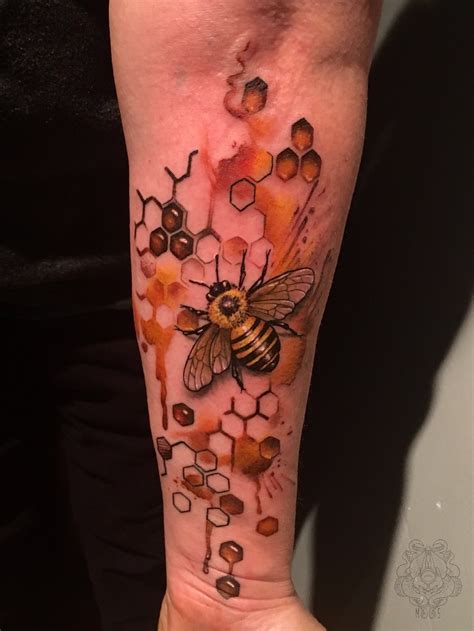 Update More Than 85 Beehive Honeycomb Tattoo Incdgdbentre