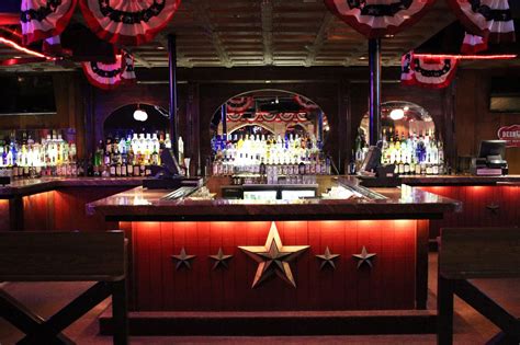 9 Amazing American Lgbtq Bars Clubs And Restaurants Saveur Lgbtq