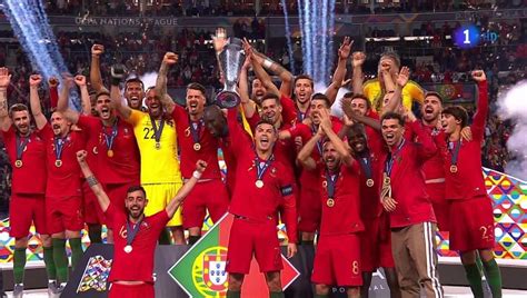 Gracias por tanto y perdón por tan poco. Portugal, primer campeón - Deporte General - Atlántico Diario