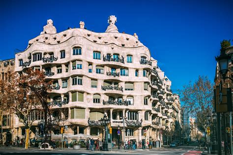 Descubre La Casa Milà La última Gran Obra De Antoni Gaudí