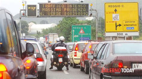 Scontro Sull A Tra Un Auto E Un Mezzo Pesante In Galleria Rallentamenti