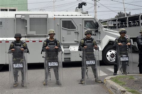 Drug cartel violence hits tourist hotspots Cancun, Los Cabos