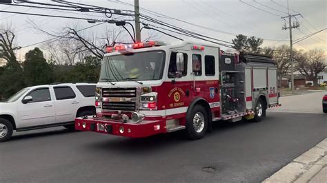 Engine 13 Responding To A Vehicle Fire Youtube