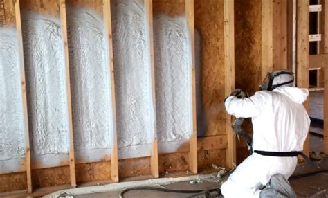 Resists moisture that can lead to mold or mildew and provides increased sound and thermal insulation. Why Contractors Choose Spray Foam Insulation