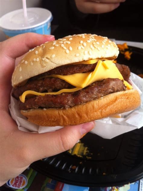É hora de reconhecer que o Burger King é muito melhor que o McDonald's