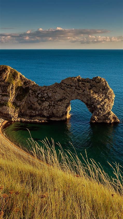 Durdle Door Natural Arch On The Jurassic Coast Near Lulworth Dorset