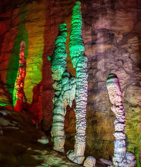 Yellow Dragon Cavern Zhangjiajie Huanglong Cave