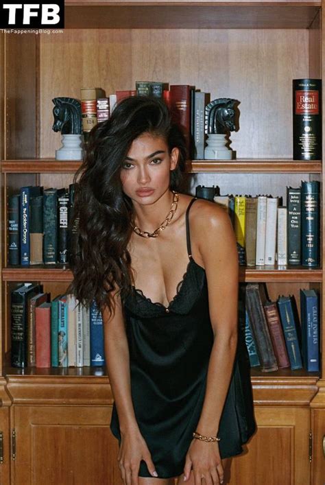 Kelly Gale Sexy Nip Slip Lingerie Photos Fappenism