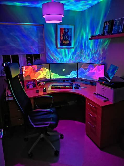 Allowing you to declutter and keep your gaming room tidy for those gamers who can play for hours on end, remembering to stay hydrated can be a challenge. 32 Quick Randoms For Your Viewing Pleasure | Gaming room ...