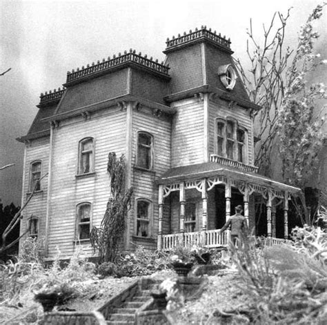 The Bates Motel From Psycho Bates Motel Haunted House Pictures