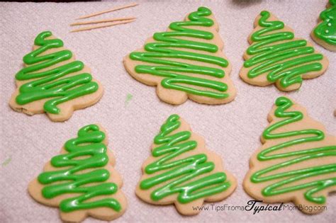 Royal icing with egg whites. Royal Icing without Egg Whites or Meringue Powder | Recipe | Royal icing, Royal icing cookies ...