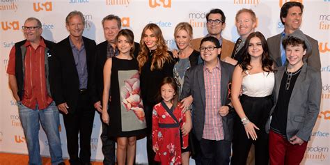 'Modern Family' Heads To Australia For Family Vacation Episode | HuffPost