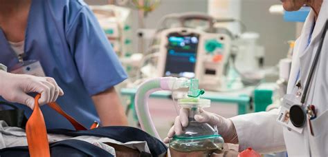 How To Become An Icu Nurse What Credentials And Traits Youll Need