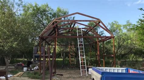 Barn Roof Trusses And Bracing Youtube
