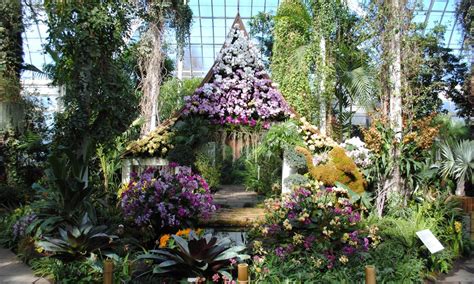 New york botanical garden in the bronx. New York In April - Things To Do In NYC | April 2019 Edition •