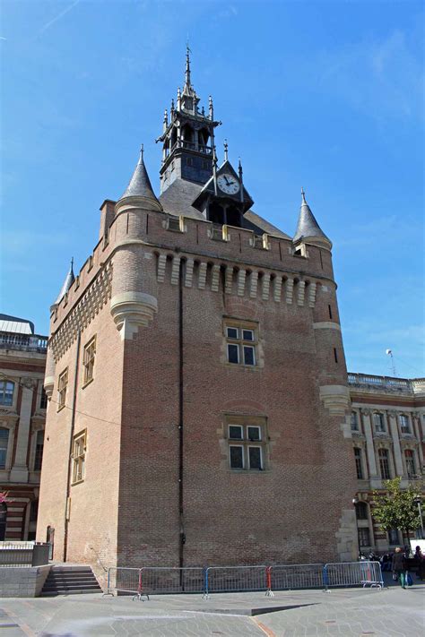 Toulouse Donjon Du Capitole