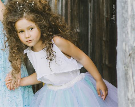 fanciful and fascinating as little nymphs this amazing photos feature a lenytomyfactory ss15 look