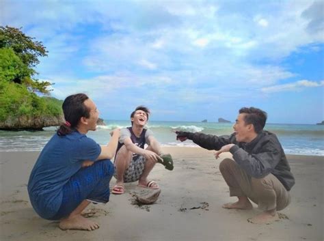 10 foto pantai lampon kebumen lokasi & tiket masuk 2020. Pantai Ungapan: Review & Harga Tiket Masuk (2021)