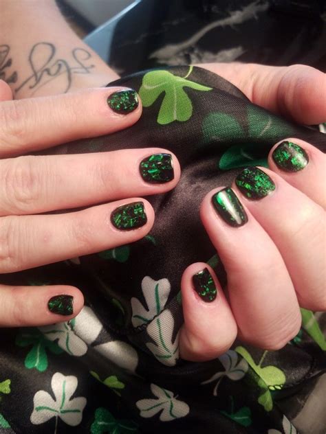 St Patricks Day Green Foil And Black Gel Polish Nails St Patricks