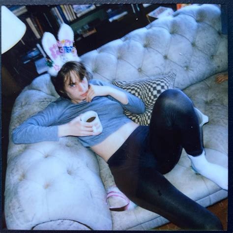 Maya Uma Thurman Ethan Hawke Pussy Print For Easter Of The Day
