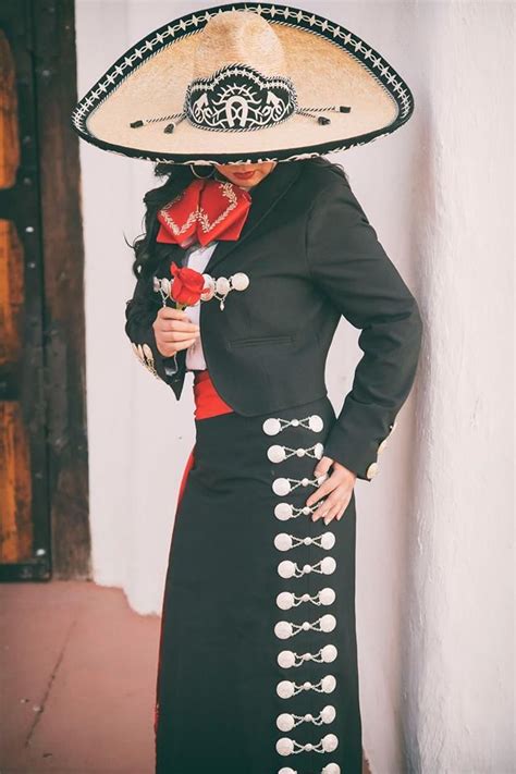 Traje De Botonadura Mariachi Charro Charro Dresses Traditional Mexican Dress Charro