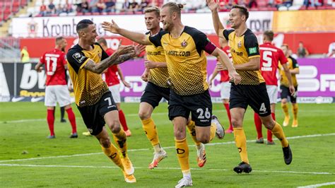 All statistics are with charts. SGD: Dynamo Dresden siegt 1:0 in Kaiserslautern in ...