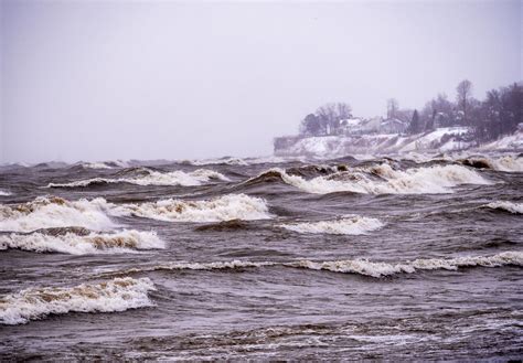 Lake Erie Waves Before The Latest Snow Storm