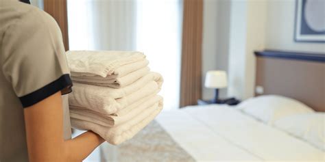 Hotel Workers Reveal The Most Disturbing Things They Ve Found In Rooms Huffpost Uk