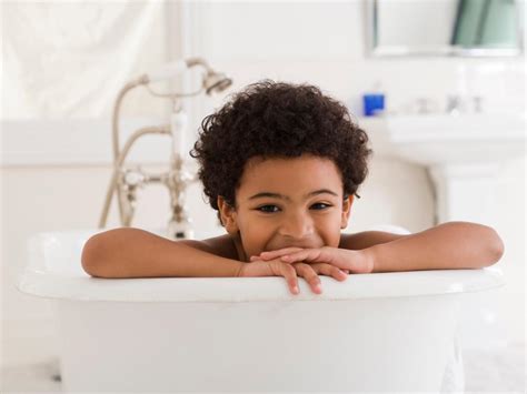Bathtubs are not just a place where you scrub your toddler clean, but also a place for frolic. Kid-Friendly Bathrooms | HGTV