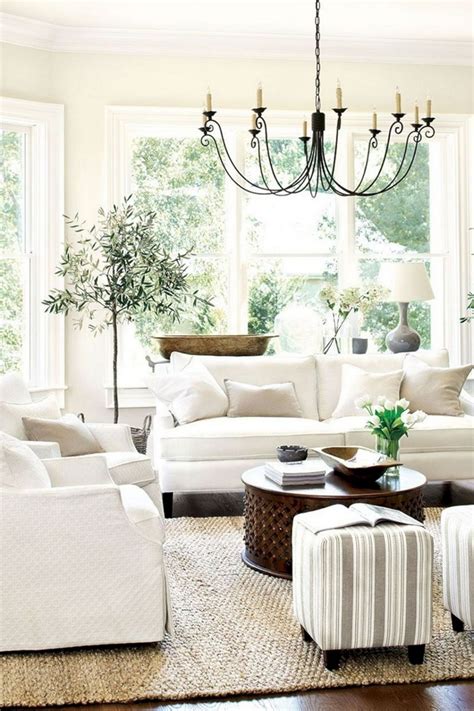 29 Beautiful French Style Living Room Design Ideas That Every People