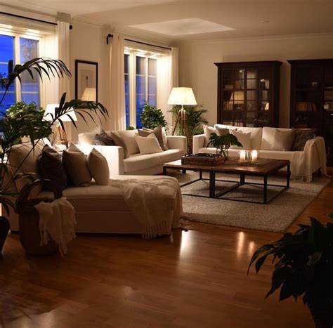 10 Warm Living Room Ideas