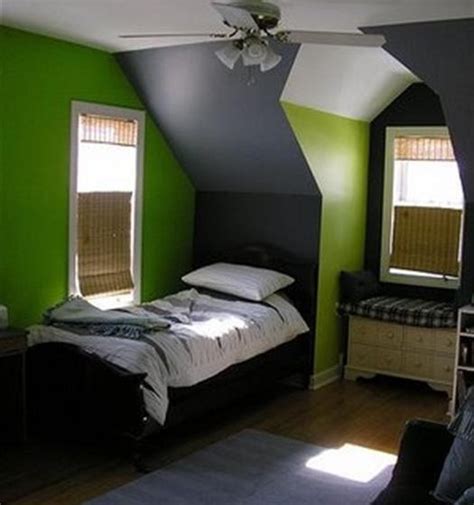 Learn how to recreate this zen look at the link below. Make a small room look big with a bedroom decoration ...