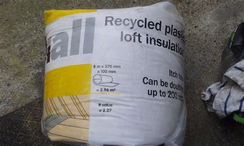 1 Unopened Roll Of Diall Loft Insulation L8m W370mm T100mm In