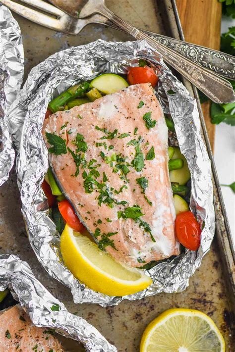 Salmon with tomatoes and capers in foil. Cooking Salmon Fillets In Foil : Next, place the fish in a ...