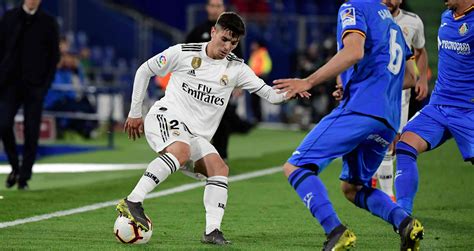 Brahim diaz signed a 6 years long contract with real madrid and will be presented on estadio santiago bernabeu tomorrow. En video: El túnel de taco de Brahim Díaz, la promesa del ...