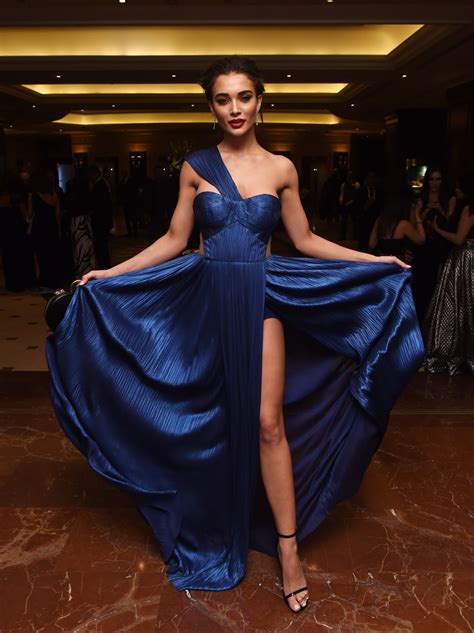 Amy Jackson Super Sexy Skin Show In A Blue Revealing Dress At The Asian Awards 2017 At The
