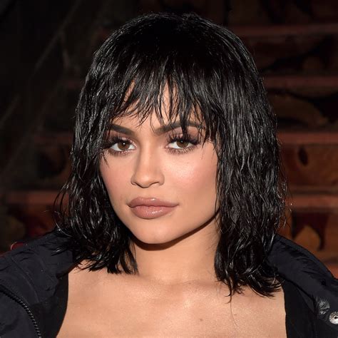 El Nuevo Look De Kylie Jenner Fue Hecho Por Su Mejor Amiga Con Tijeras