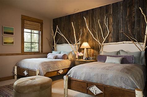 Rustic Bedroom Idea With Wooden Accent Wall Decoist