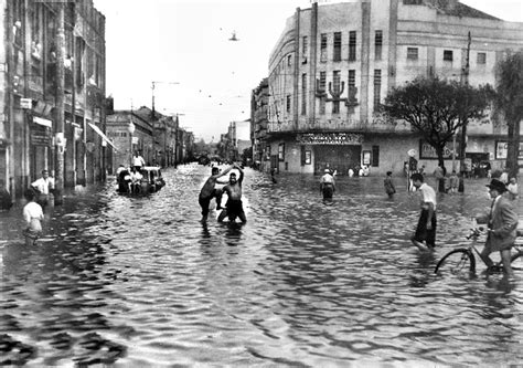 Verificar a condição climática prevista em agosto 2021, a fim de planejar a sua viagem. A HISTÓRIA SE REPETE: ENCHENTE EM CURITIBA - CETEC Ambiental