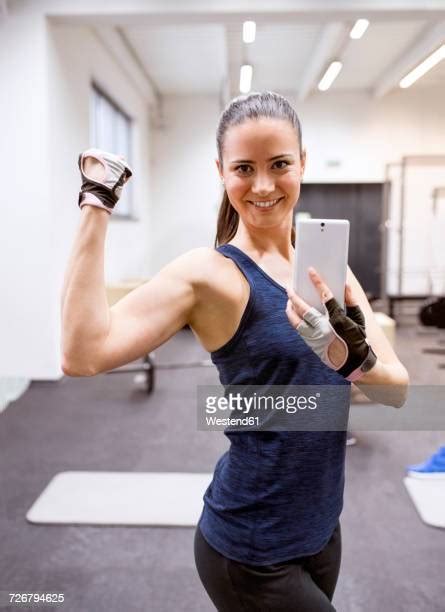 Gym Selfies Photos And Premium High Res Pictures Getty Images
