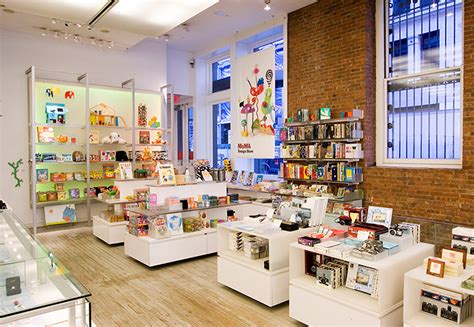 Detroit's best art museum gift shop features items inspired by the dia's vast art collection including clothing, tote bags, umbrellas and ornaments. Favorite Museum Gift Shops - The Tig