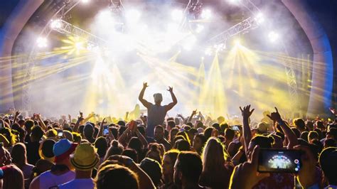 NSW Nightlife - Things to Do, Live Music & Night Events