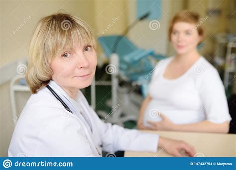 Insurance broker in melbourne, florida. Gynecologist Doctor Accepts Of A Pregnant Woman. Medical Insurance Childbearing. Family Doctor ...