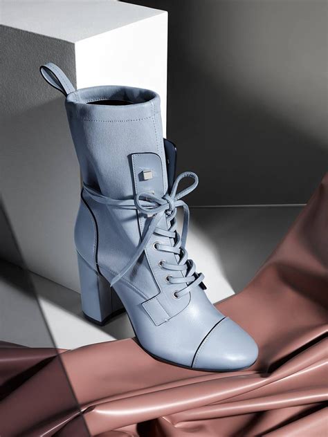 why you need to know about stuart weitzman s next chapter celebrity shoes fashion shoes