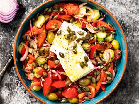 Greek Salad With Balsamic Vinegar
