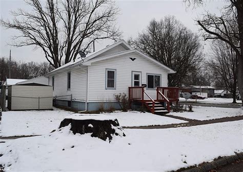 2803 Avenue H Fort Madison Ia 52627 Zillow