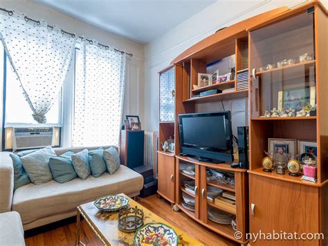 This home is located in jackson heights ny 11372. New York Roommate: Room for rent in Washington Heights ...
