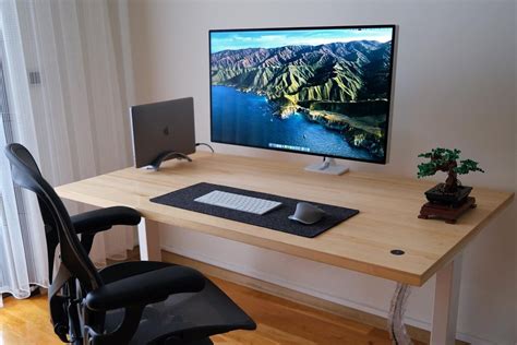 Best Laptop Desk Setups And Ideas Graphic Pie