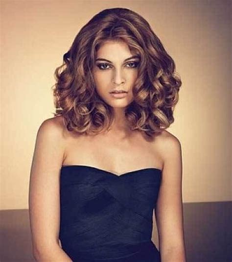 40 Inspirational Curly Hairstyles For Long Hair Frisuren Frisur